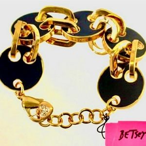 BETSEY JOHNSON Bracelet